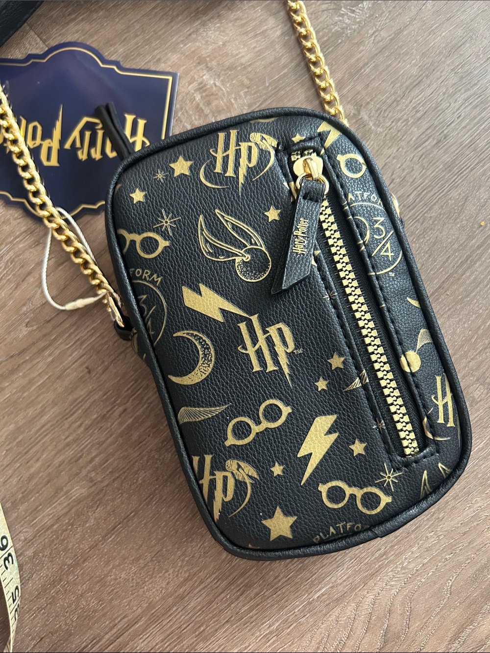 NWT Harry Potter Black & Gold Mini Crossbody Bag - Picture 5 of 5